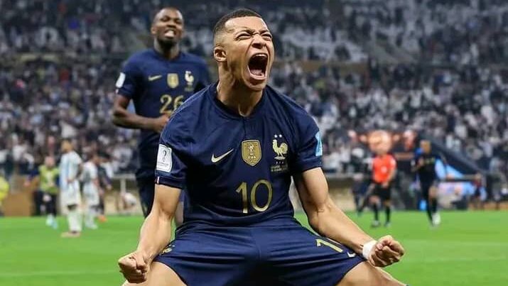 Mbappe Double Sinks Iraq as France Storm to Victory