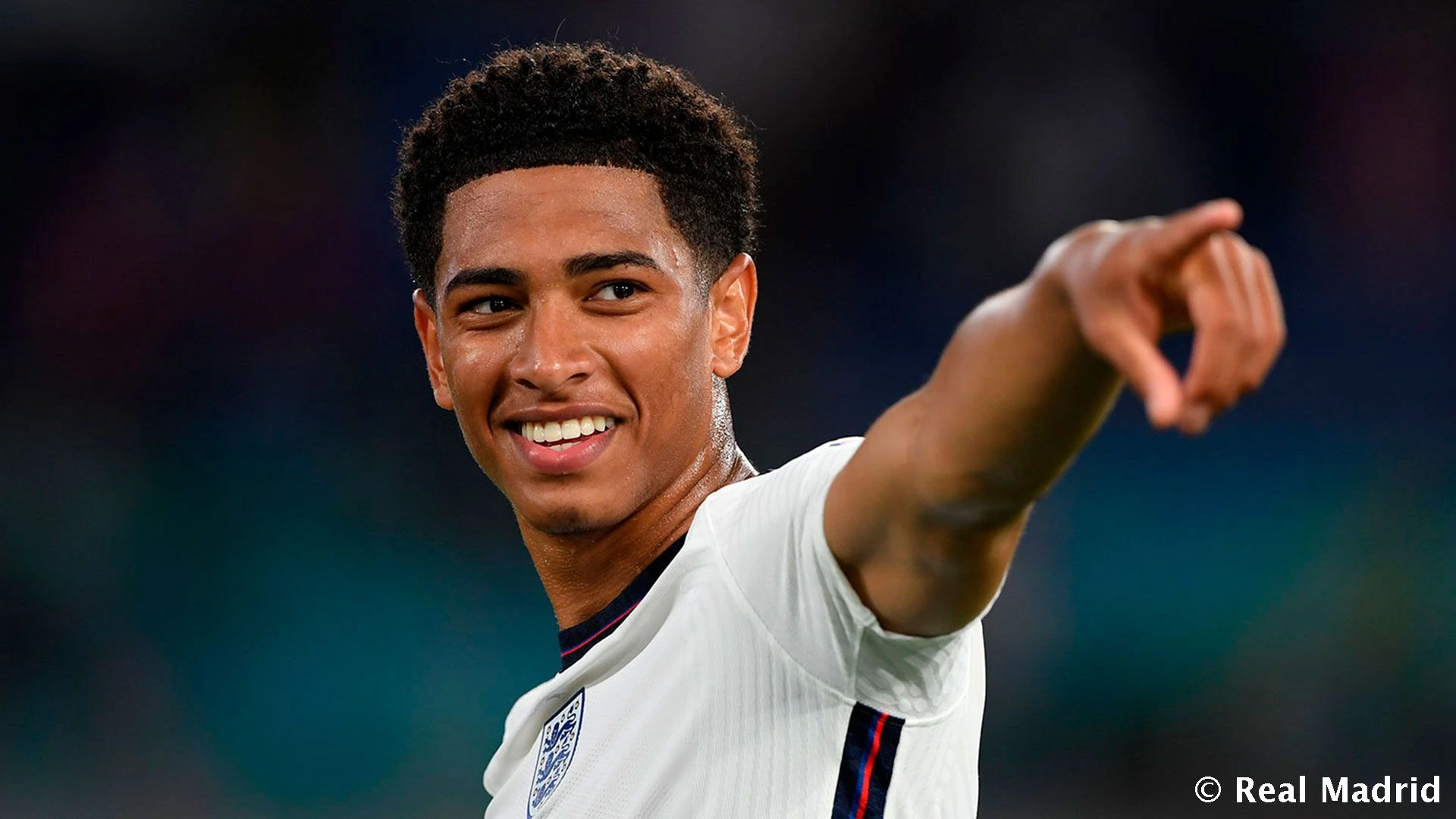 Real Madrid announce the signing of Jude Bellingham from Dortmund