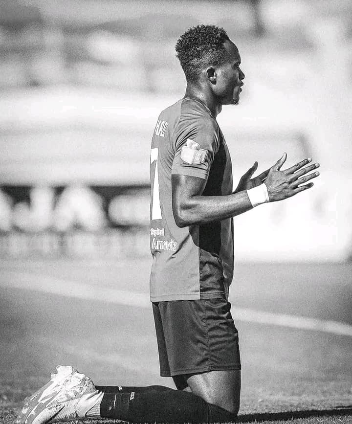 Raphael Dwamena collapse