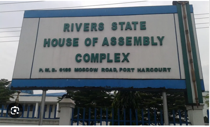 PDP Bleeds in Rivers as Speaker, 15 Lawmakers Dump PDP for APC