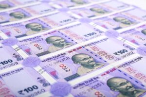 https://pixabay.com/photos/cash-currency-financial-investment-3829601/