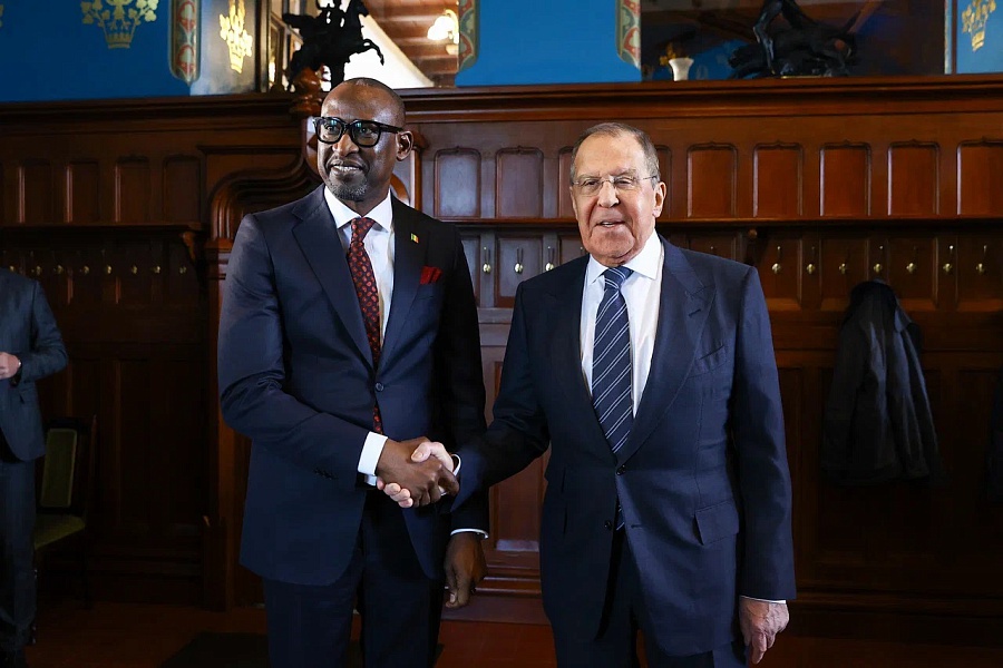 Russia and Mali Review Military Partnership