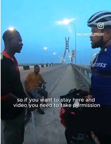 Lagos Police Support Cops Demanding Permit From Drone Operator, Fault Extortion( VIDEO )