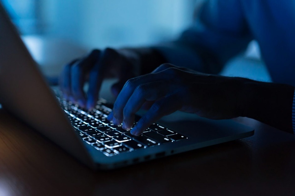 Stakeholders to Protect Capital Market Activities from Online Dangers