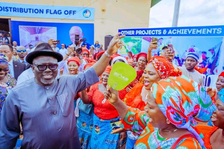 Hardship: Oborevwori Flags Off 3rd Phase Palliative Distribution in Delta 