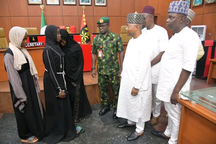 Nigerian Army Hands Over Rescued CUSTECH Students to Kogi Government