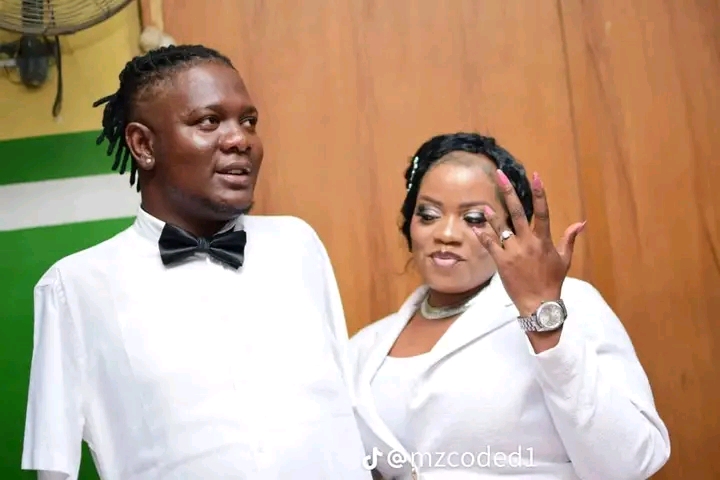 PHOTOS: Man Who Lost Both Arms In An Accident Ties Knot With Lover