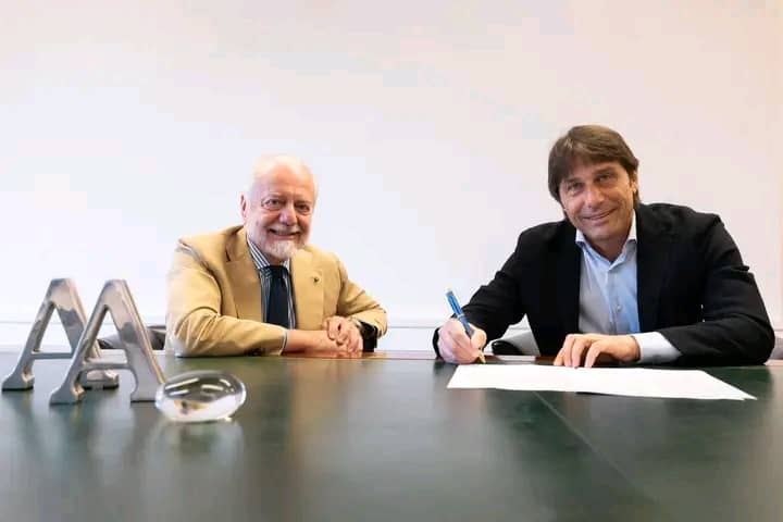 Napoli announces Antonio Conte as the team head coach.