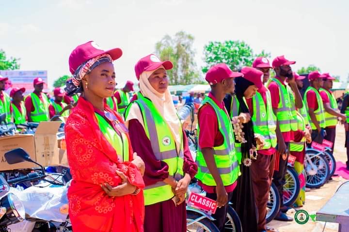 Jigawa State Government Hires 300 Animal Health Workers, Supports 1,200 Farmers