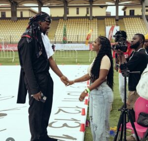 Nigerian Artist Fola David Sets New World Record for Largest Drawing