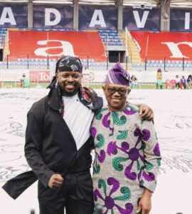 Nigerian Artist Fola David Sets New World Record for Largest Drawing