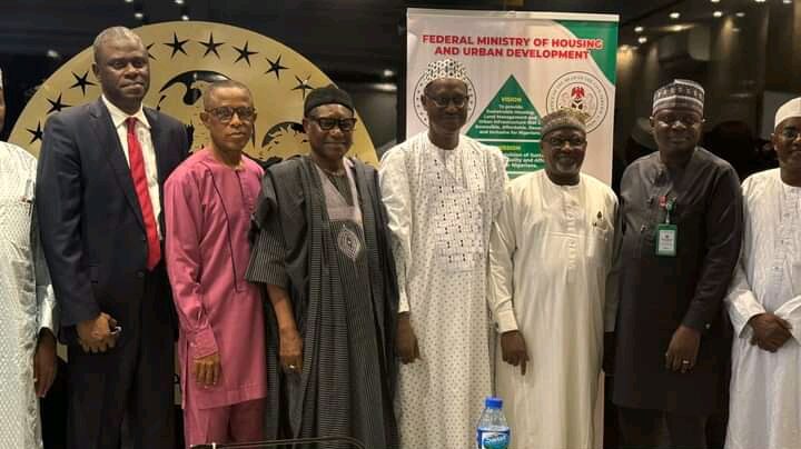 FG Vows To Prosecute Persons Responsible for Building Collapse