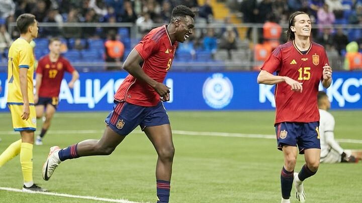 Samu Omorodion deal to Chelsea crumbles as clubs rekindles Osimhen interest
