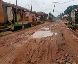 Photospeak: Jikwoyi Phase 1 Road Becomes Death Trap Due to Rains