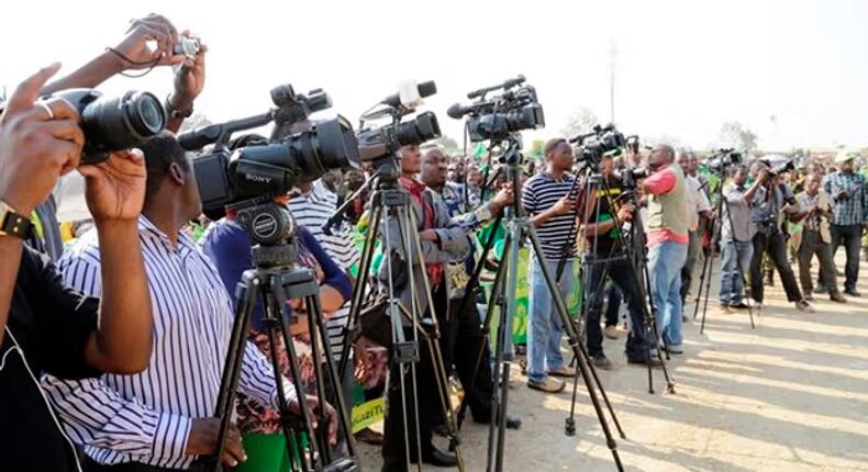 You Wan Fight Journalist, You Nor Dey Fear?