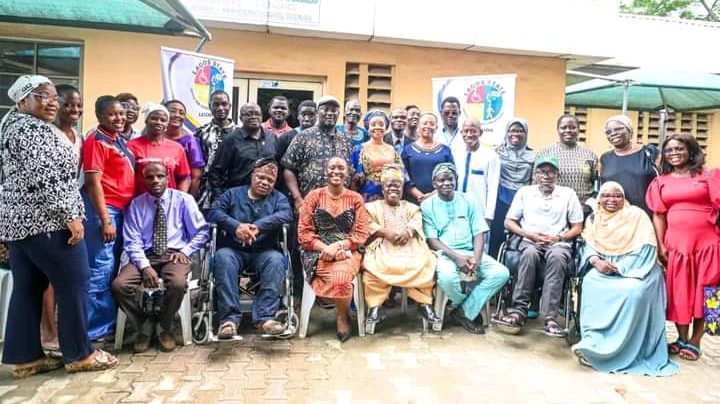 Nine Special Homes Get ₦500,000 Each From LASG