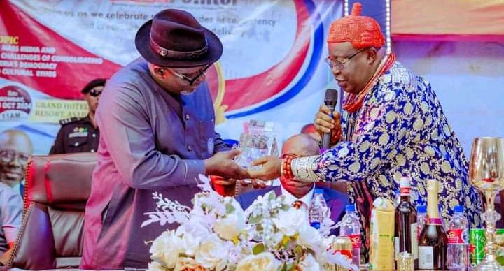 Hold Political Leaders Accountable, Oborevwori Tells Journalists 
