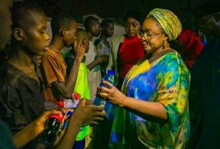 Minister Shares Coke and Water For 52 Children Detained by FG Over #EndBadGovernance Protest 