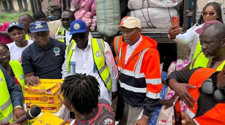 Rivers Flood Victims Get Support From FG