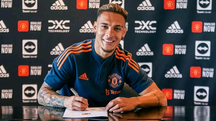 Manchester United's £85m Signing Antony Set for Surprise Loan Exit