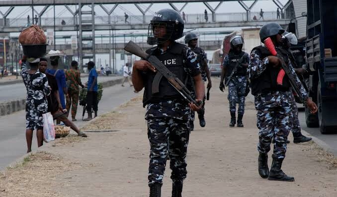 BREAKING: Tension in Wuse, Abuja as Nigerian Army Clashes with IMN Protesters