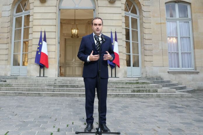 France's New Prime Minister Quits After Just 14 Hours
