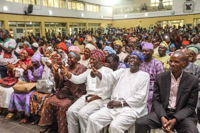 Nigerian Public Workers Demand N154,000 Minimum Wage, 120% Salary Increase