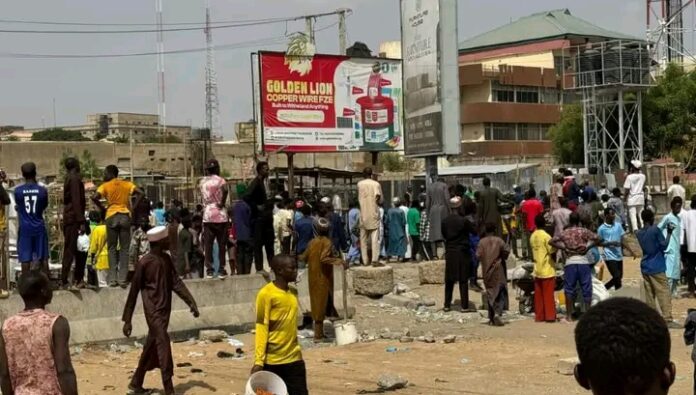 Chaos in Kano as Hoodlums Attack Farm Center Mobile Market