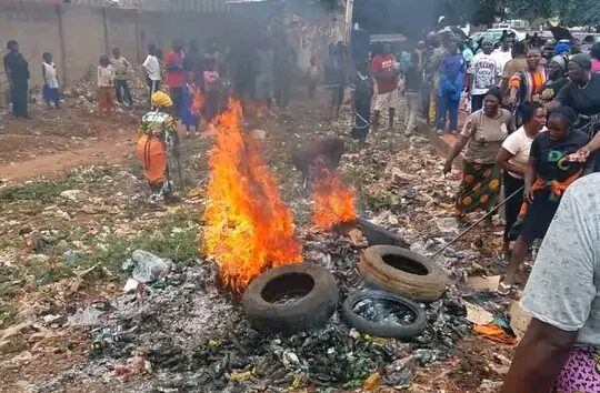 Women in Jos South Destroy Alcohol, Burn Drugs Over Husbands’ Substance Abuse