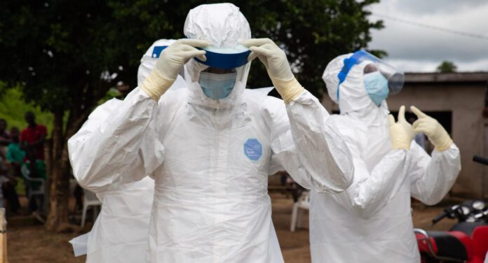 U.S. Backs Ebola Fight With 50 Clinics in DRC, Uganda