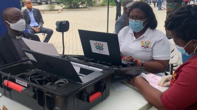 Citizens groan as poor network, lack of manpower mar INEC’s CVR exercise in Anambra