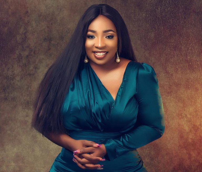 Fans Slam Caramel Plug Over Rude Response To Anita Joseph's AI Photo Apology – The News Chronicle