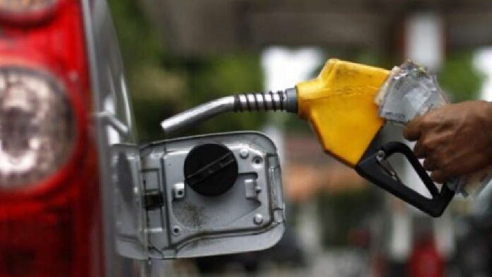 Dangote's Dollar Pricing Pushes Abuja Petrol Price to N1,400 Per Litre