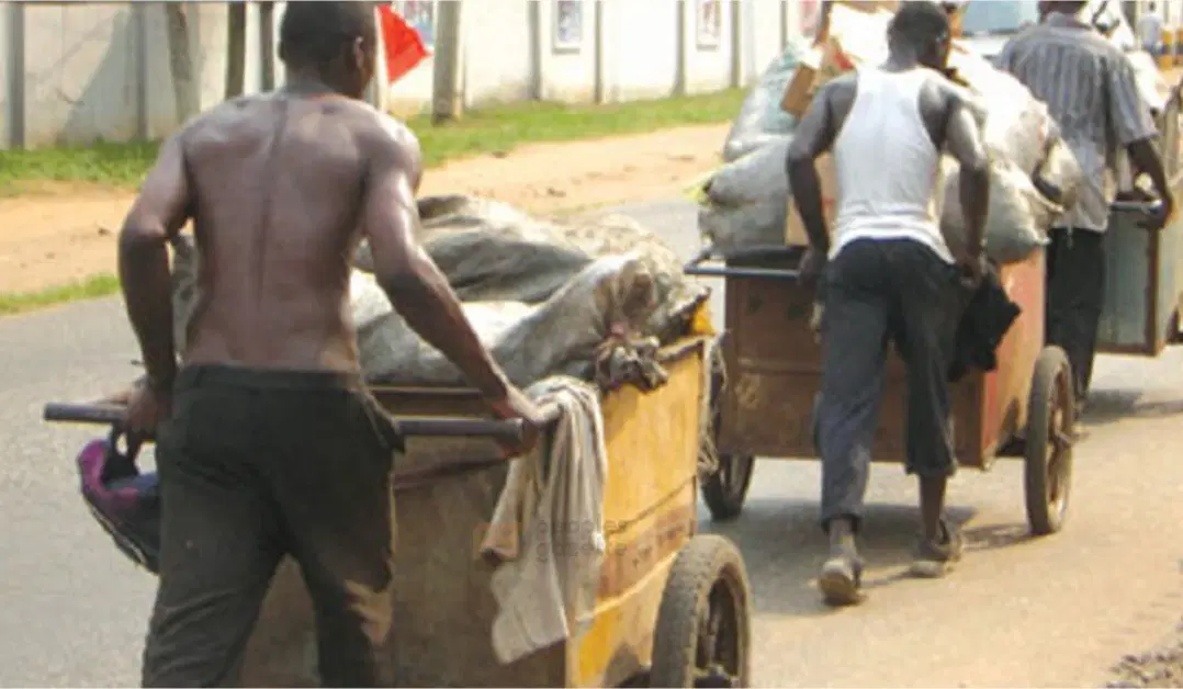 Cart Pushers: Lifeline For Lagos Households, Headache For Authorities